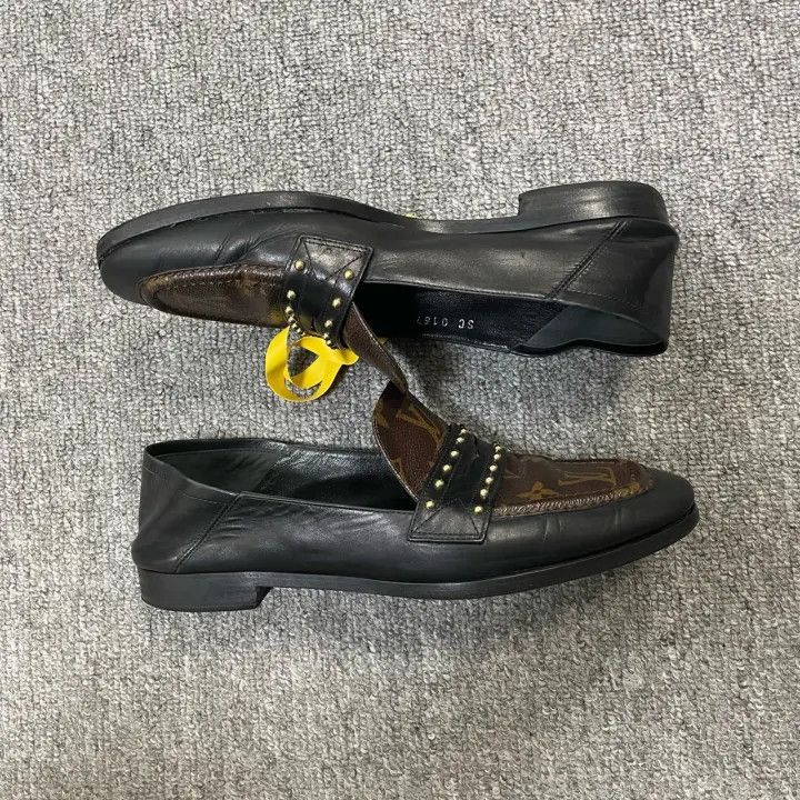 Louis Vuitton Louis Vuitton Stylish Colorful Loafers for Women 0079 Size US 6 / IT 36 - 5 Thumbnail