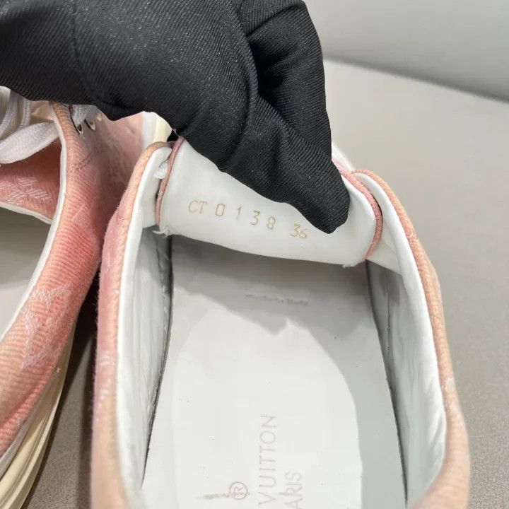 Louis Vuitton Stellar Pink Low-Top Sneakers 0079