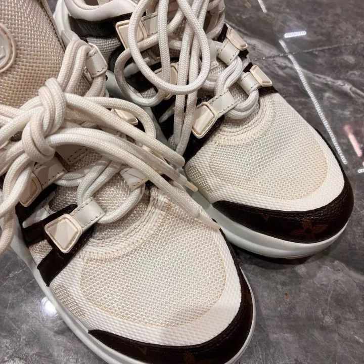 Louis Vuitton Louis Vuitton Archlight Low Top Sneakers for Women 0079 Size US 6 / IT 36 - 7 Thumbnail