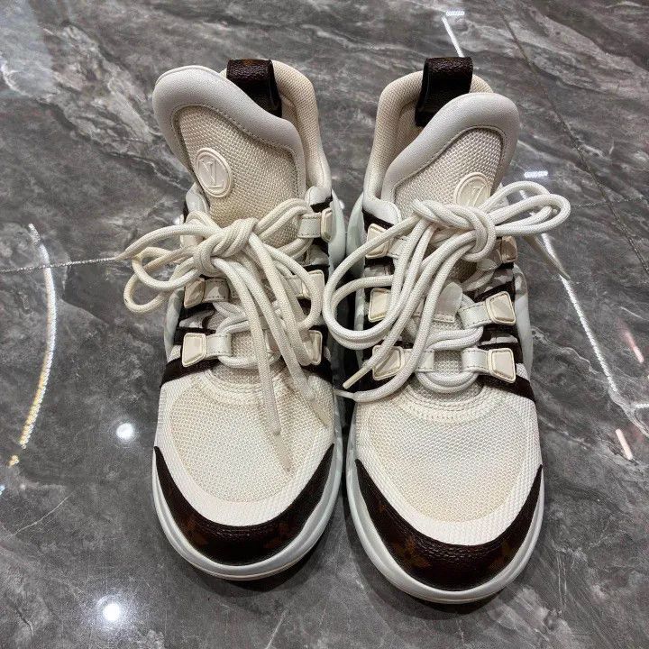 Louis Vuitton Louis Vuitton Archlight Low Top Sneakers for Women 0079 Size US 6 / IT 36 - 2 Thumbnail