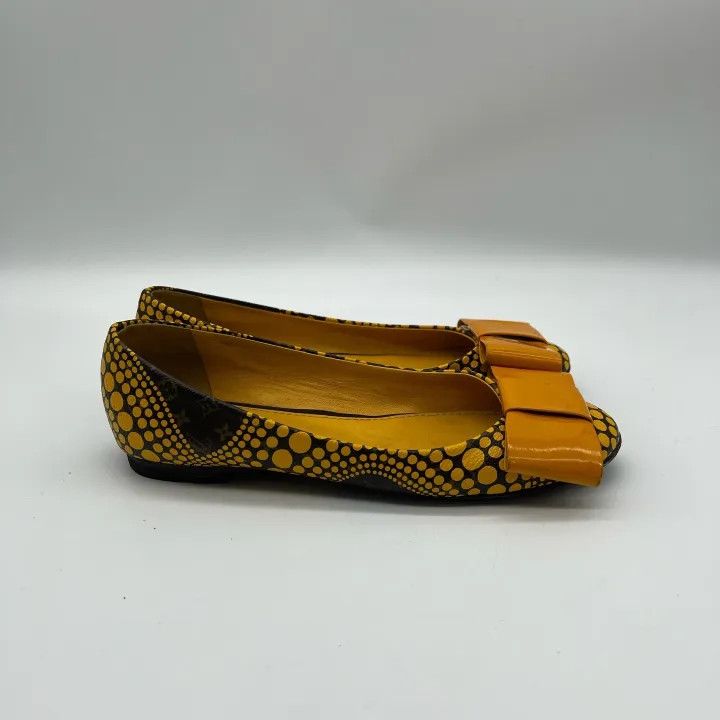 Louis Vuitton Louis Vuitton x Yayoi Kusama Yellow Flats 0079 Size US 6 / IT 36 - 8 Thumbnail