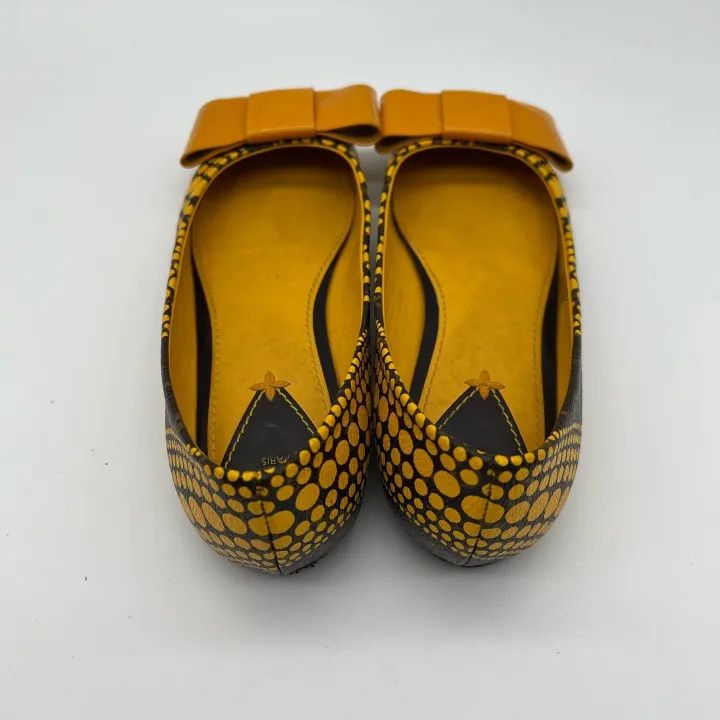 Louis Vuitton Louis Vuitton x Yayoi Kusama Yellow Flats 0079 Size US 6 / IT 36 - 7 Thumbnail