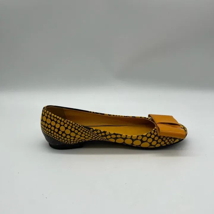 Louis Vuitton Louis Vuitton x Yayoi Kusama Yellow Flats 0079 Size US 6 / IT 36 - 9 Thumbnail