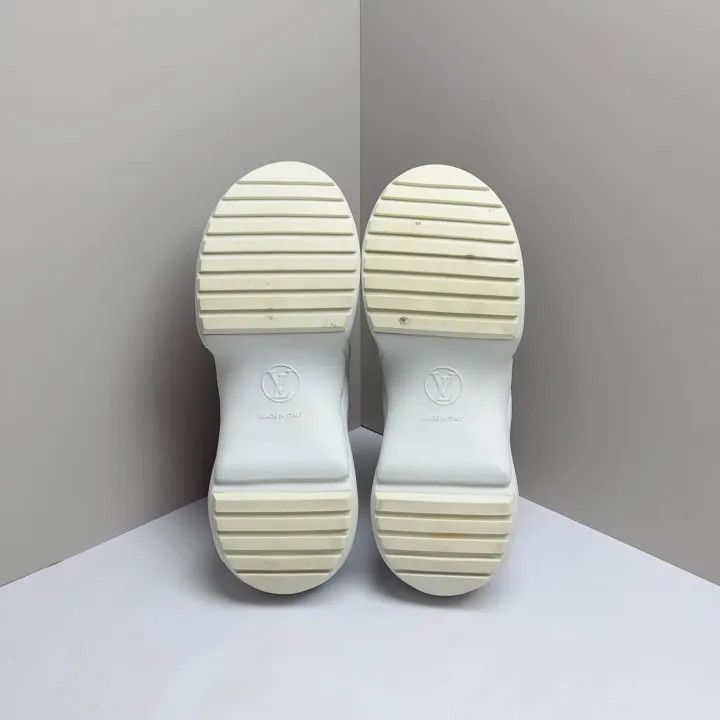 Louis Vuitton Louis Vuitton Archlight Sneakers for Women 0079 Size US 6 / IT 36 - 4 Thumbnail