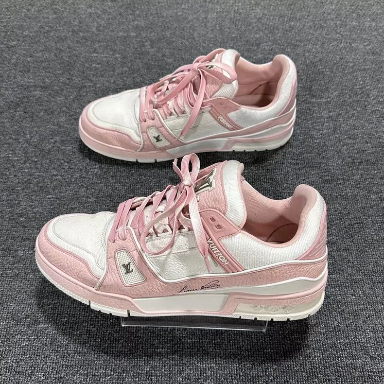 Louis Vuitton louis vuitton pink white trainer shoes Size US 12 / EU 45 - 4 Thumbnail