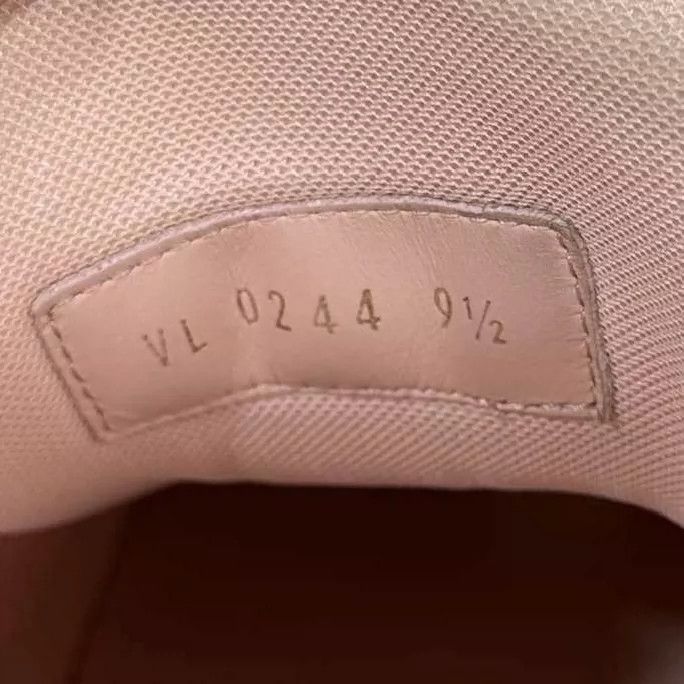 Louis Vuitton louis vuitton pink white trainer shoes Size US 12 / EU 45 - 7 Thumbnail