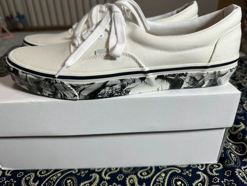 Undercover under cover white lowtop sneakers Size US 10 / EU 43 - 2 Thumbnail