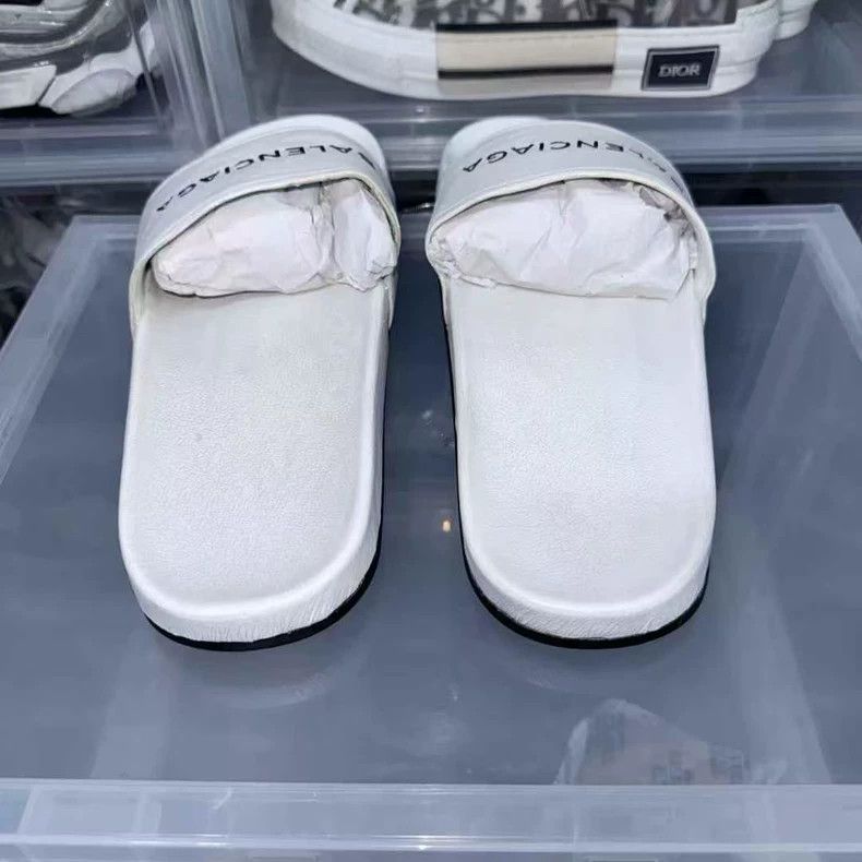 Balenciaga balenciaga white leather slides Size US 10 / EU 43 - 4 Thumbnail