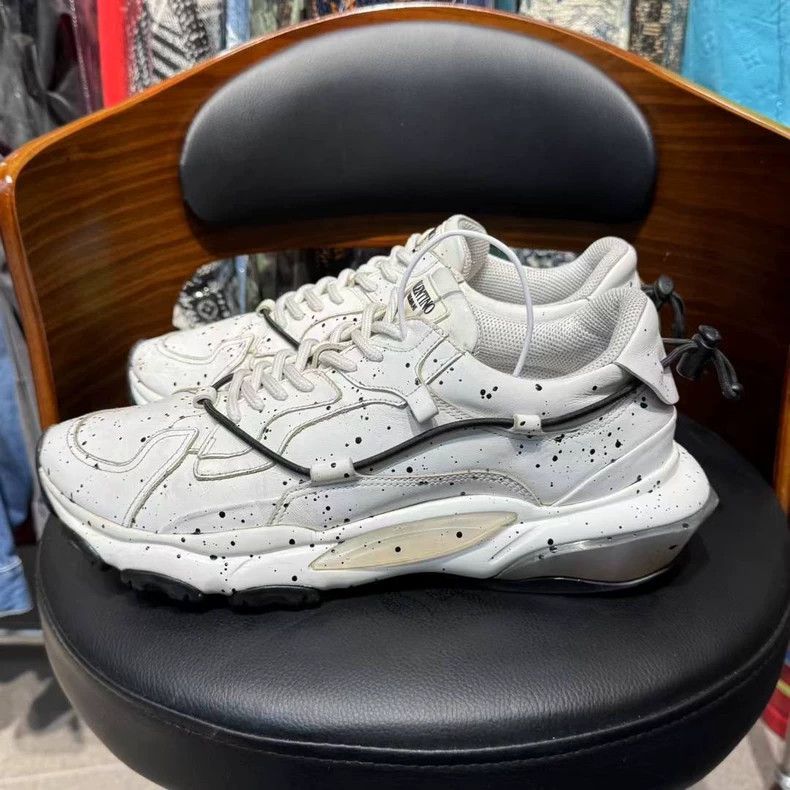 Valentino valentino black white sneakers Size US 12 / EU 45 - 4 Thumbnail
