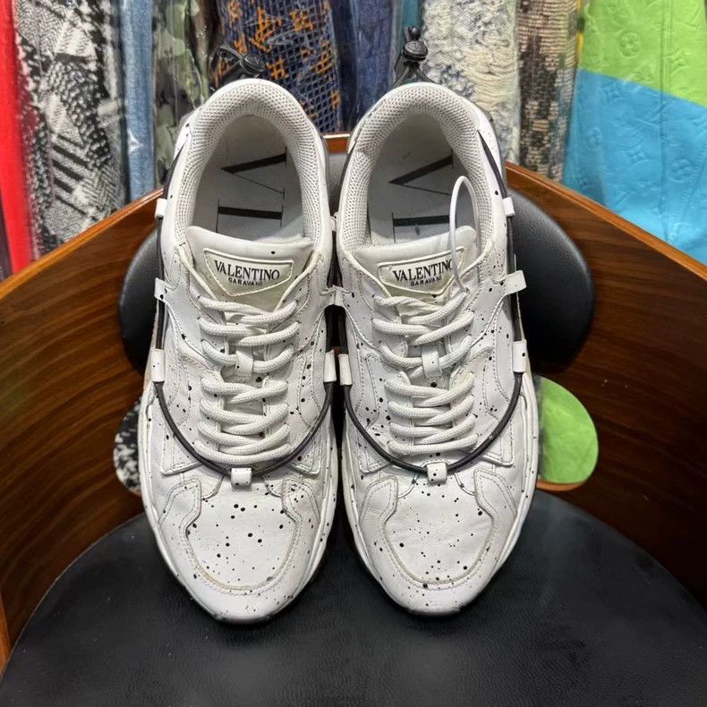 Valentino valentino black white sneakers Size US 12 / EU 45 - 3 Thumbnail