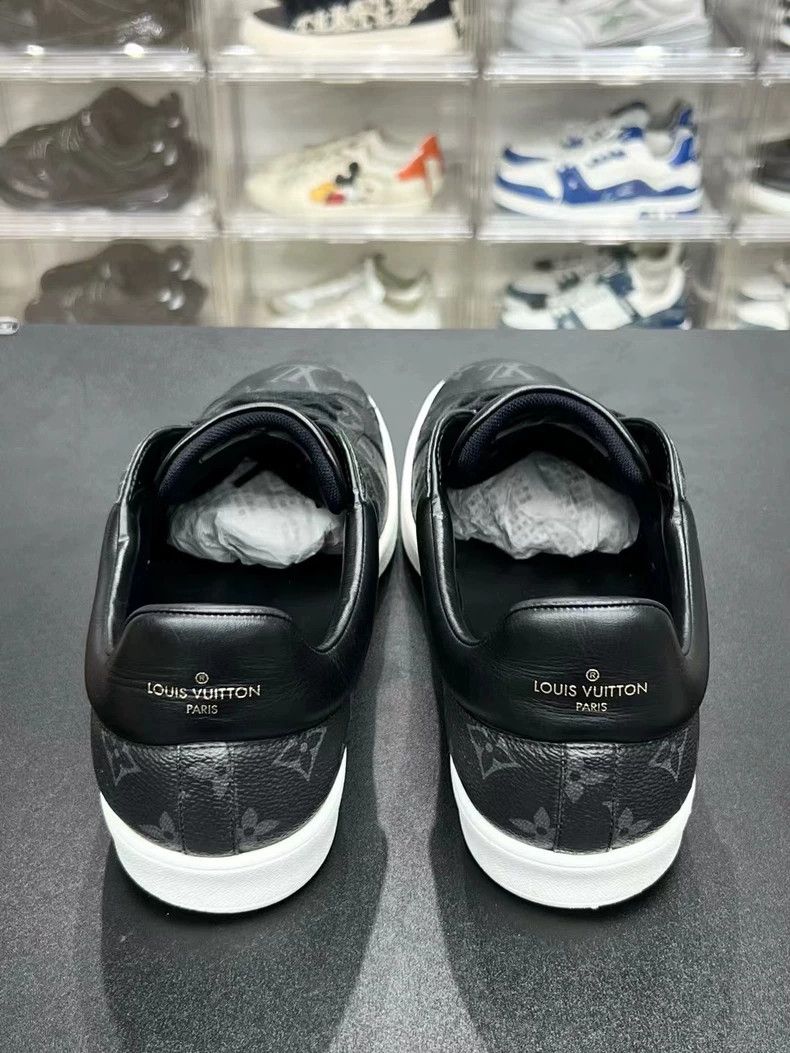 Louis Vuitton LV black monogram lowtop sneakers Size US 12 / EU 45 - 5 Thumbnail