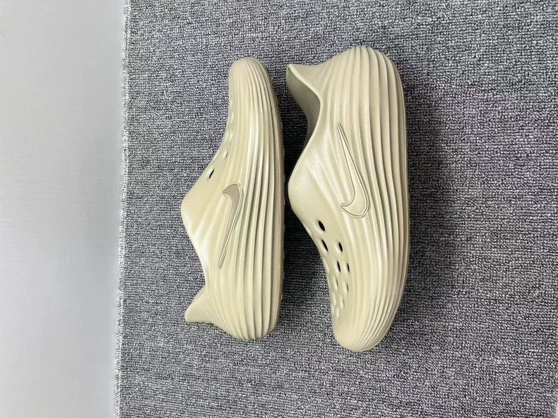 Nike nike reactx rejuven8 beige slip-on shoes Size US 10 / EU 43 - 3 Thumbnail