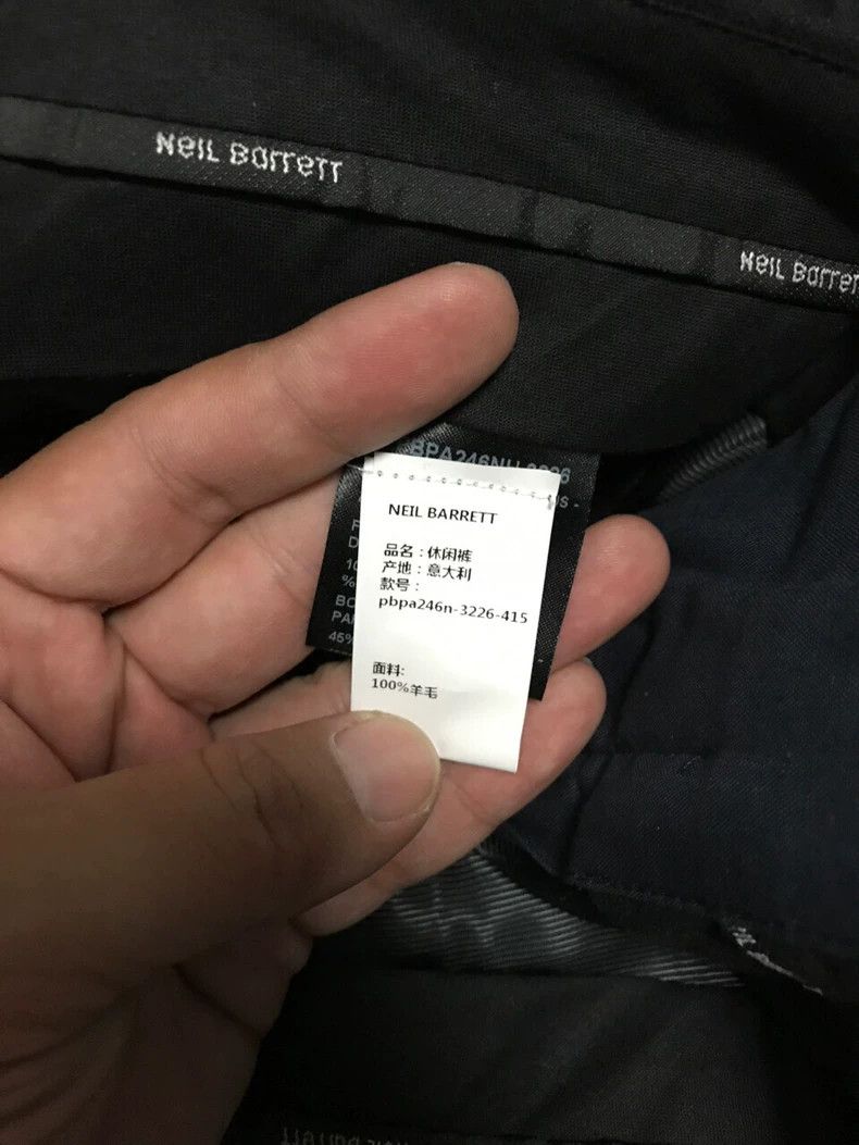 Neil Barrett Neil Barrett Nine - quarter length wool pants Size US 44 / EU 60 - 6 Thumbnail