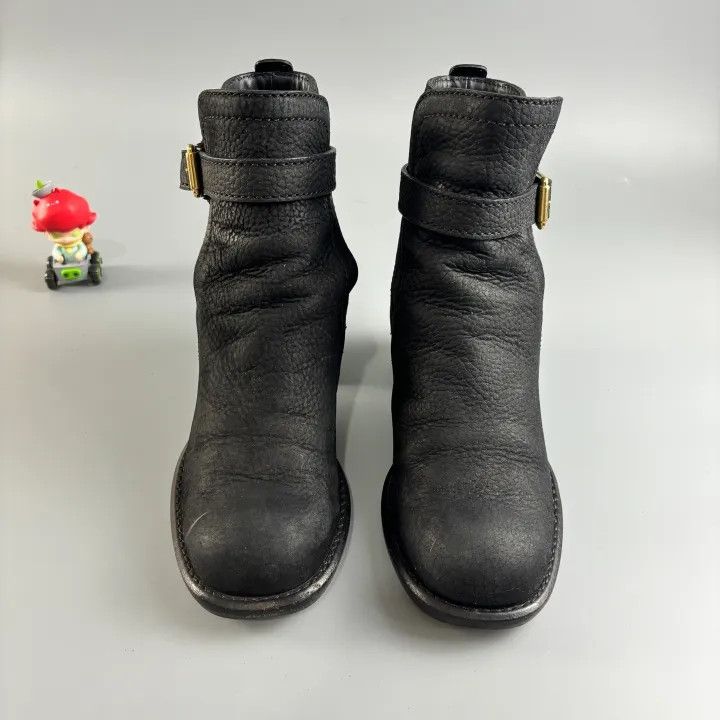 Louis Vuitton Louis Vuitton Black Leather High Heeled Ankle Boots 0079 Size US 6 / IT 36 - 2 Thumbnail