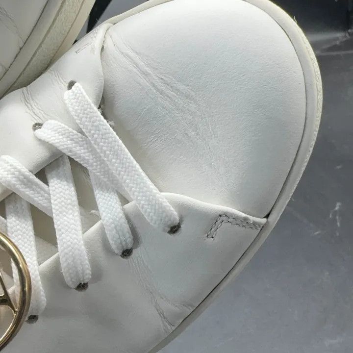 Louis Vuitton Louis Vuitton White Frontrow Leather Sneakers 0079 Size US 5 / IT 35 - 8 Thumbnail