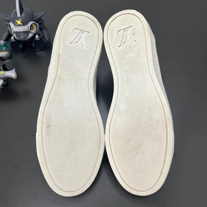 Louis Vuitton Louis Vuitton White Low-Top Slip-On Sneakers 0079 Size US 6 / IT 36 - 4 Thumbnail