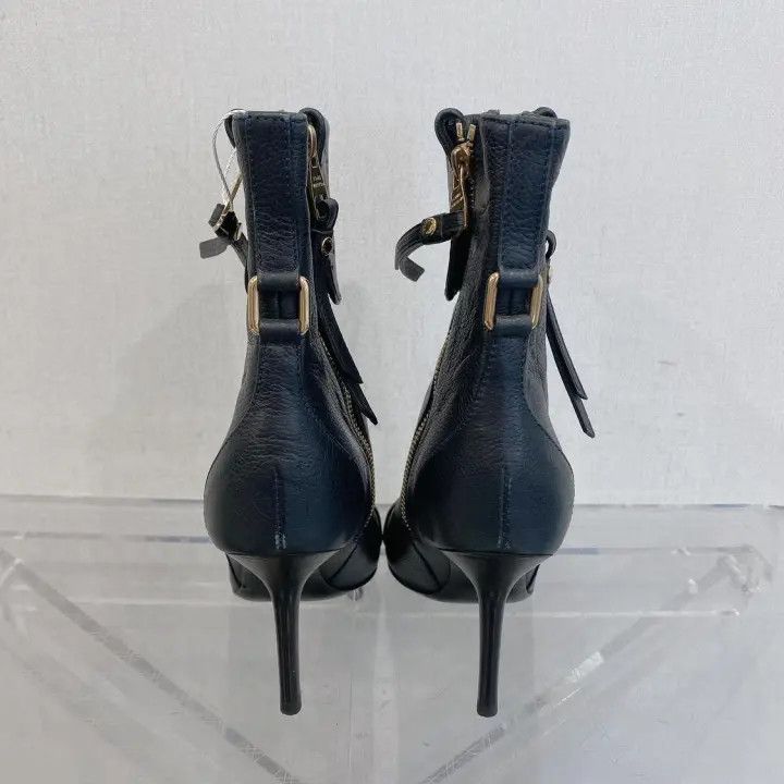 Louis Vuitton Louis Vuitton Classic Black Ankle Boots for Women 0079 Size US 4 / IT 34 - 3 Thumbnail
