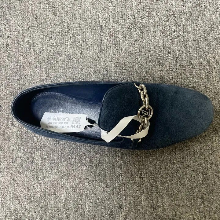 Louis Vuitton Louis Vuitton Blue Loafers for Women 0079 Size US 7 / IT 37 - 8 Thumbnail