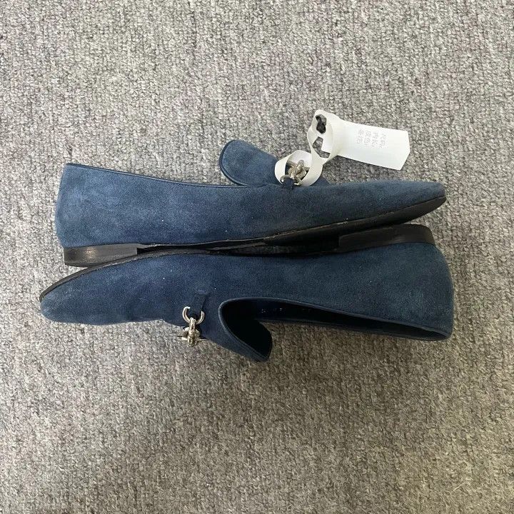 Louis Vuitton Louis Vuitton Blue Loafers for Women 0079 Size US 7 / IT 37 - 5 Thumbnail