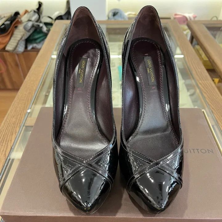 Louis Vuitton Louis Vuitton Patent Leather High Heels in Burgundy 0079 Size US 6 / IT 36 - 2 Thumbnail