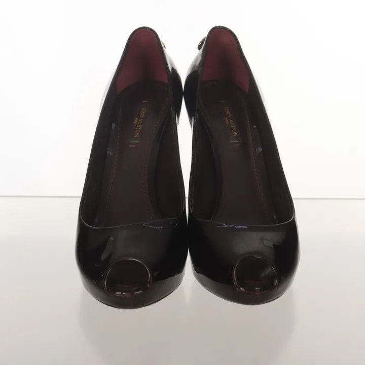 Louis Vuitton Louis Vuitton Black Patent Leather Peep-Toe Heels 0079 Size US 6 / IT 36 - 2 Thumbnail