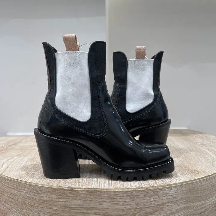 Louis Vuitton Louis Vuitton Black and White Ankle Boots 0079 Size US 7 / IT 37 - 7 Thumbnail