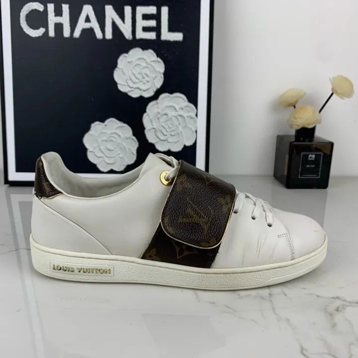 Louis Vuitton Louis Vuitton Frontrow White Leather Sneakers 0079 Size US 7 / IT 37 - 6 Thumbnail