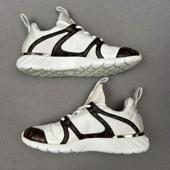 Louis Vuitton Louis Vuitton Aftergame Monogram White Sneakers 0079 Size US 5 / IT 35 - 7 Thumbnail
