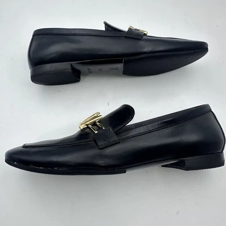 Louis Vuitton Louis Vuitton Black Leather Flat Slip-On Shoes 0079 Size US 6 / IT 36 - 2 Thumbnail