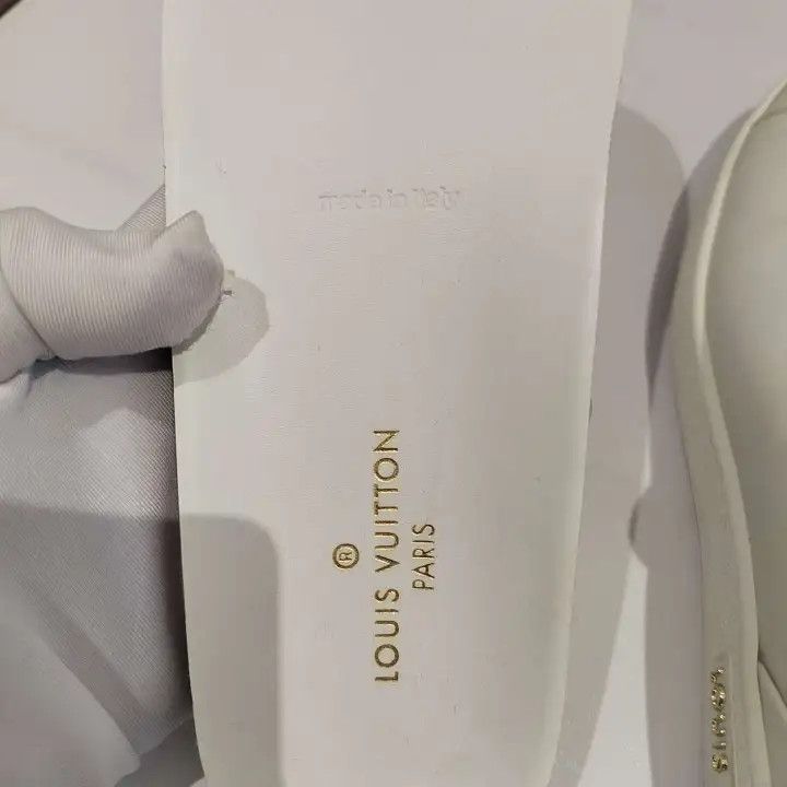 Louis Vuitton Louis Vuitton Frontrow White Low-Top Fashion Sneakers 0079 Size US 5 / IT 35 - 11 Thumbnail
