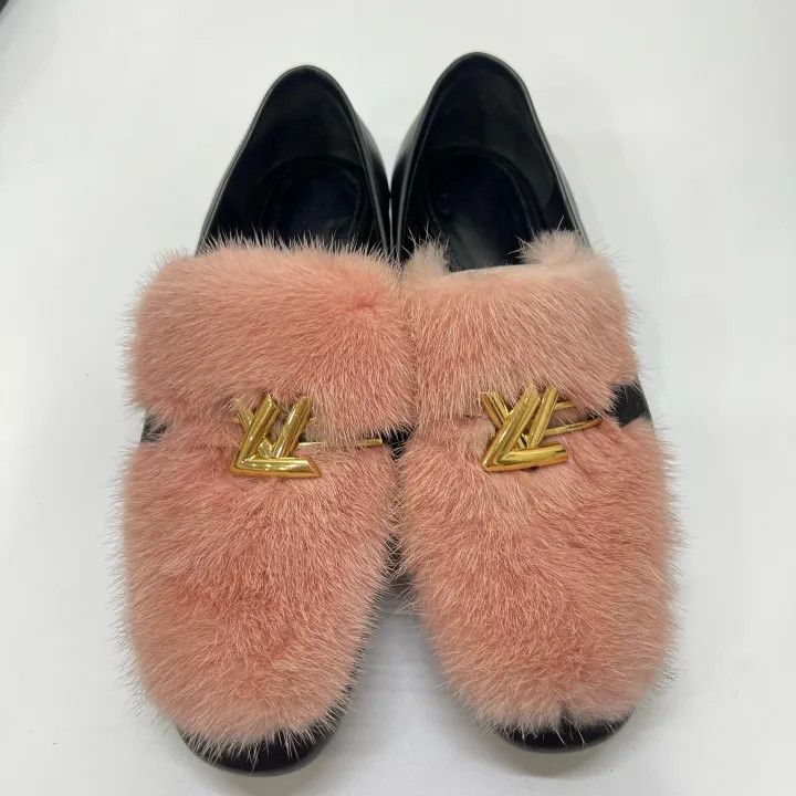 Louis Vuitton Louis Vuitton Pink Mink Leather Loafers for Women 0079 Size US 6 / IT 36 - 7 Thumbnail
