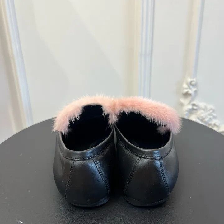 Louis Vuitton Louis Vuitton Pink Mink Leather Loafers for Women 0079 Size US 6 / IT 36 - 4 Thumbnail