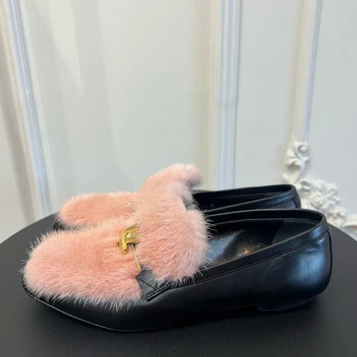 Louis Vuitton Louis Vuitton Pink Mink Leather Loafers for Women 0079 Size US 6 / IT 36 - 3 Thumbnail