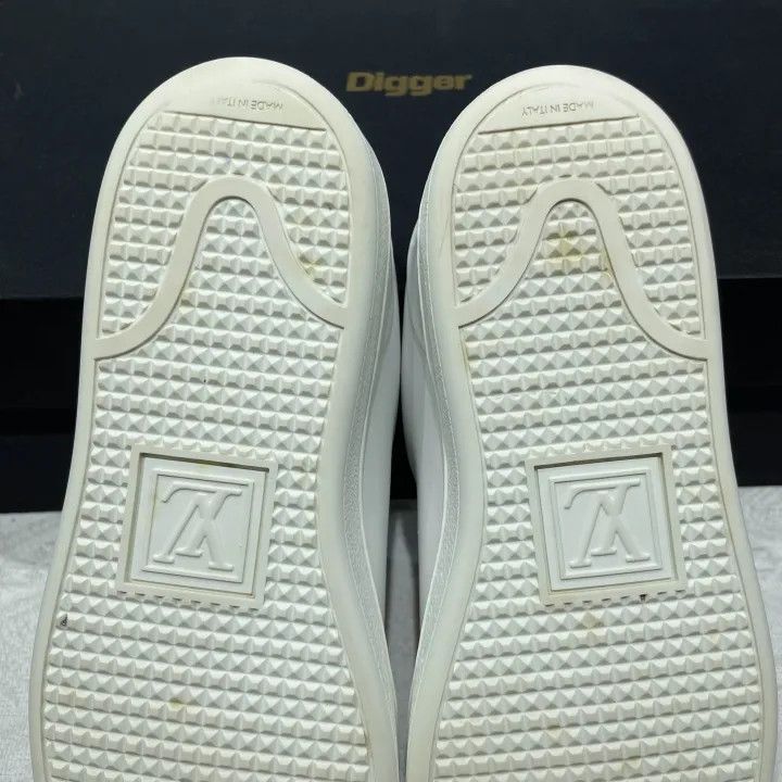 Louis Vuitton Louis Vuitton Frontrow White Leather Fashion Sneakers 0079 Size US 6 / IT 36 - 9 Thumbnail