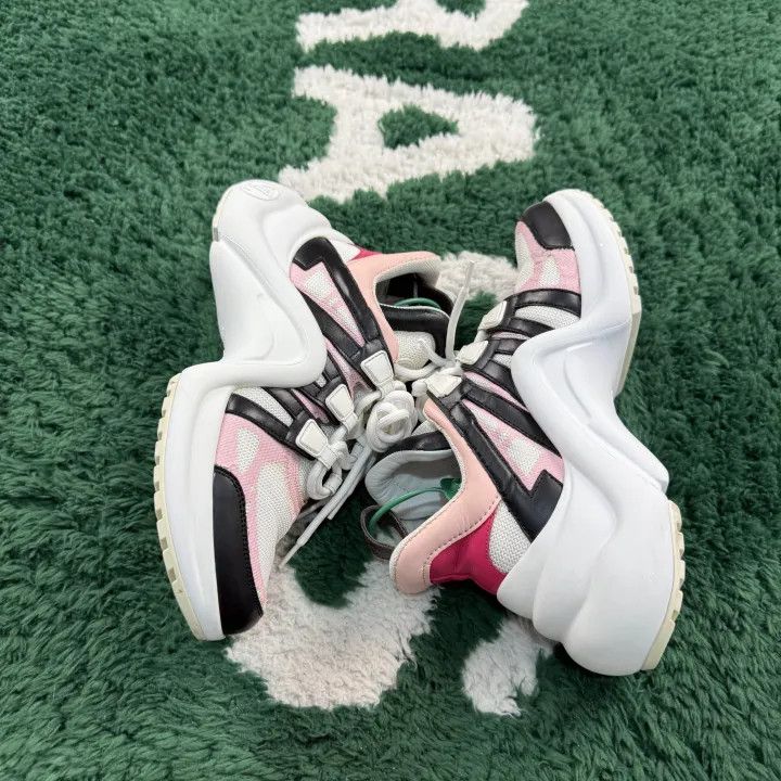 Louis Vuitton Louis Vuitton Archlight Low Sneakers in Light Pink 0079 Size US 6 / IT 36 - 8 Thumbnail