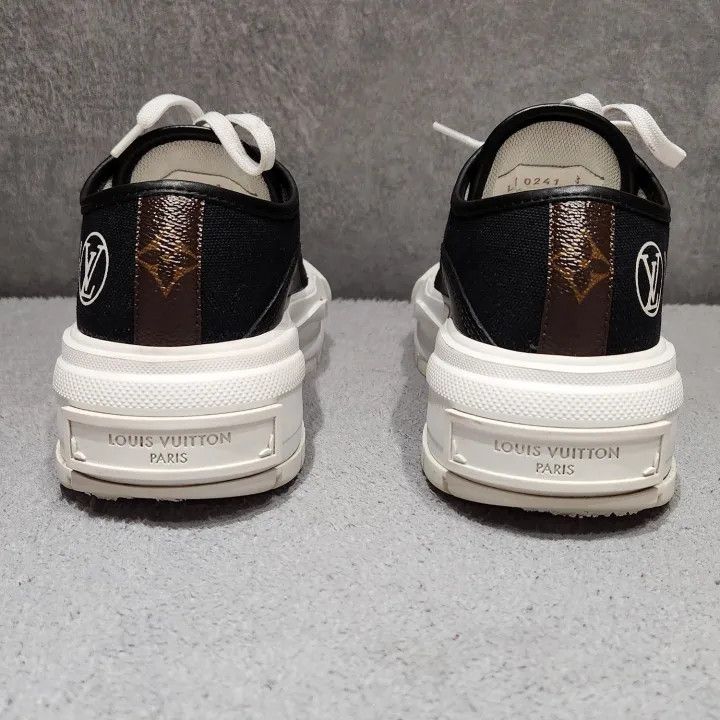 Louis Vuitton Louis Vuitton Squad Black Casual Sneakers for Women 0079 Size US 6 / IT 36 - 3 Thumbnail