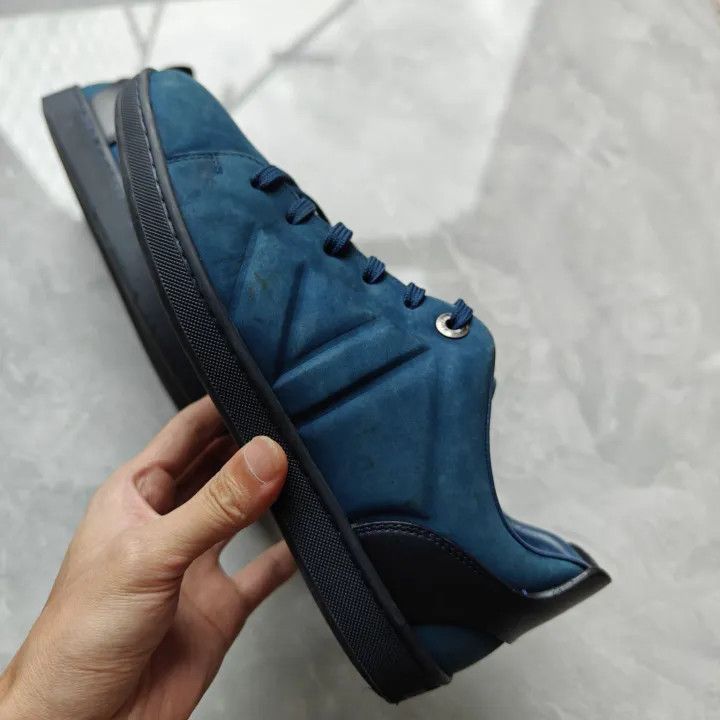 Louis Vuitton Louis Vuitton Blue Leather Casual Sneakers for Women 0079 Size US 8 / IT 38 - 6 Thumbnail