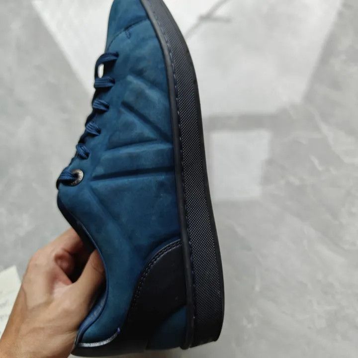 Louis Vuitton Louis Vuitton Blue Leather Casual Sneakers for Women 0079 Size US 8 / IT 38 - 7 Thumbnail