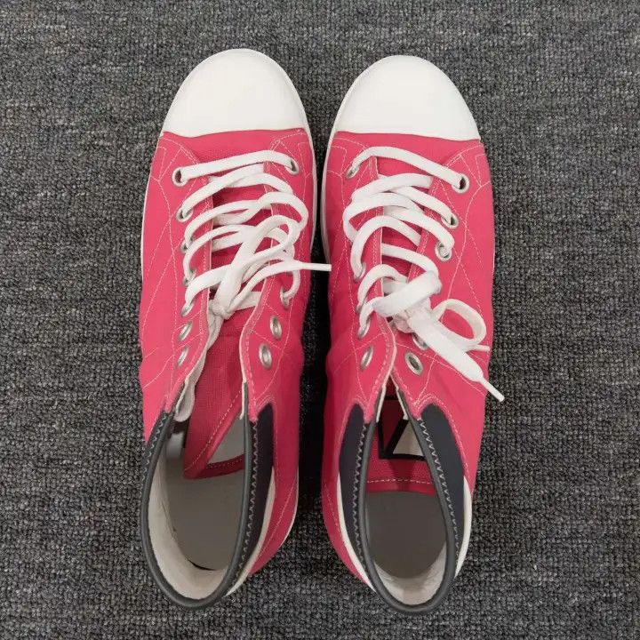 Louis Vuitton Louis Vuitton Pink High-Top Canvas Sneakers 0079 Size US 10 / IT 40 - 7 Thumbnail