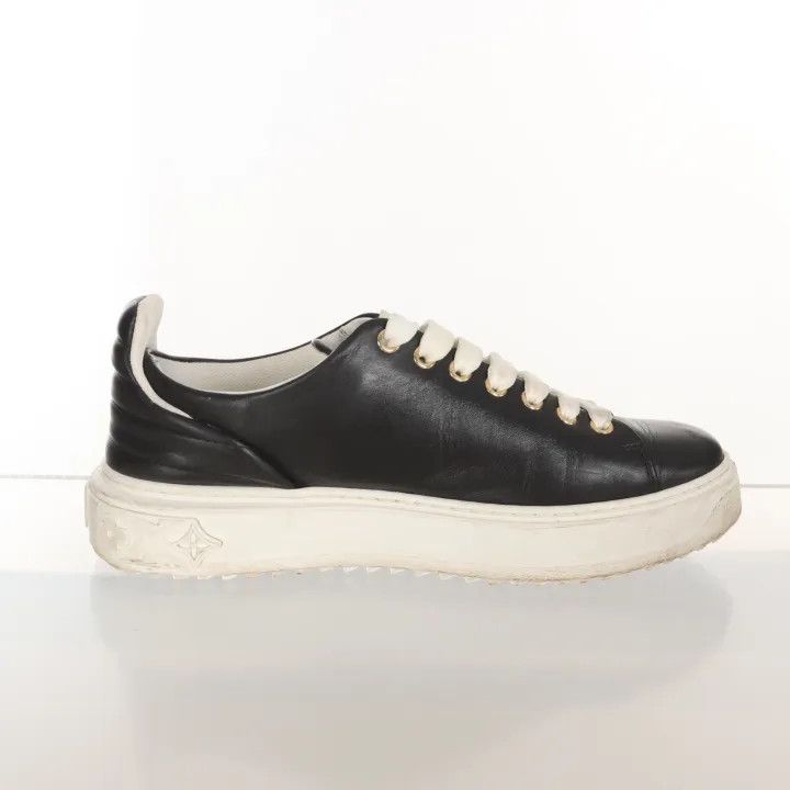 Louis Vuitton Louis Vuitton Black Low-Top Sneakers for Women 0079 Size US 7 / IT 37 - 5 Thumbnail