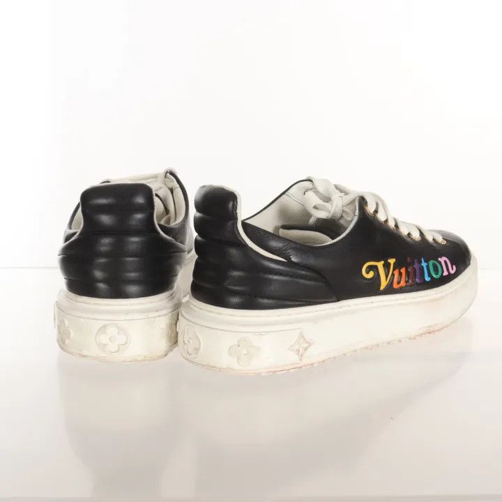 Louis Vuitton Louis Vuitton Black Low-Top Sneakers for Women 0079 Size US 7 / IT 37 - 4 Thumbnail