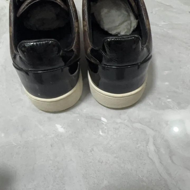 Louis Vuitton Louis Vuitton Frontrow Monogram Canvas Sneakers 0079 Size US 5 / IT 35 - 3 Thumbnail