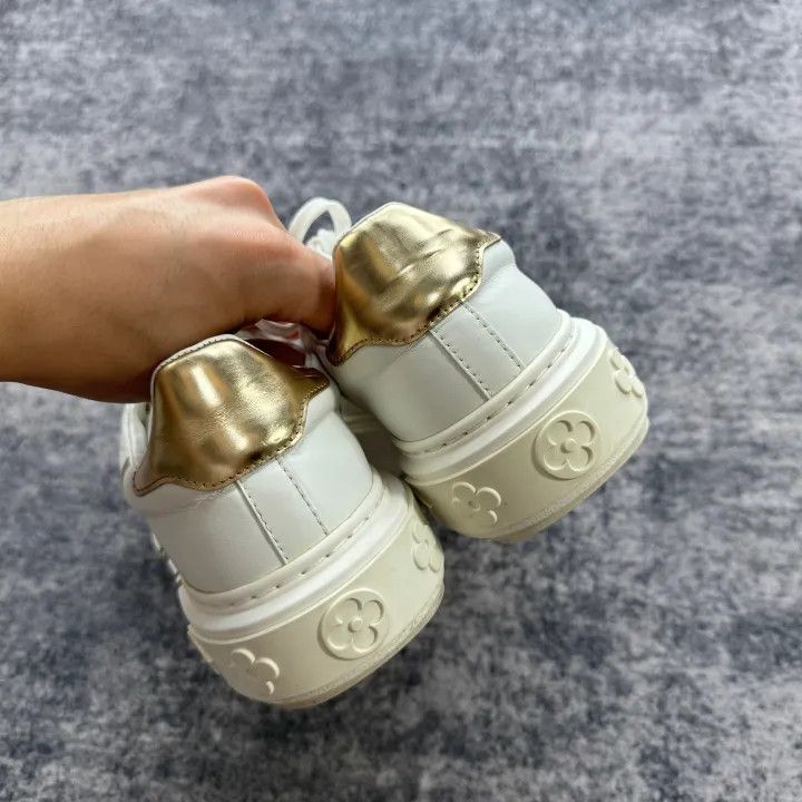 Louis Vuitton Louis Vuitton Time Out Casual Sneakers for Women 0079 Size US 6 / IT 36 - 6 Thumbnail