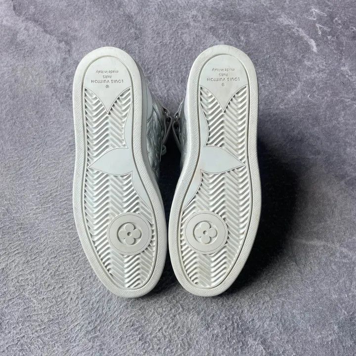 Louis Vuitton Louis Vuitton Boombox Casual Sneakers for Women 0079 Size US 7 / IT 37 - 4 Thumbnail