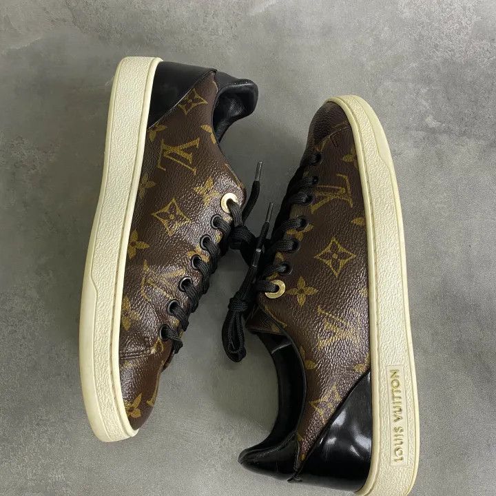 Louis Vuitton Louis Vuitton Frontrow Monogram Low-Top Sneakers 0079 Size US 5 / IT 35 - 7 Thumbnail