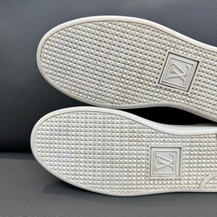 Louis Vuitton Louis Vuitton Frontrow Monogram Low-Top Sneakers 0079 Size US 6 / IT 36 - 8 Thumbnail