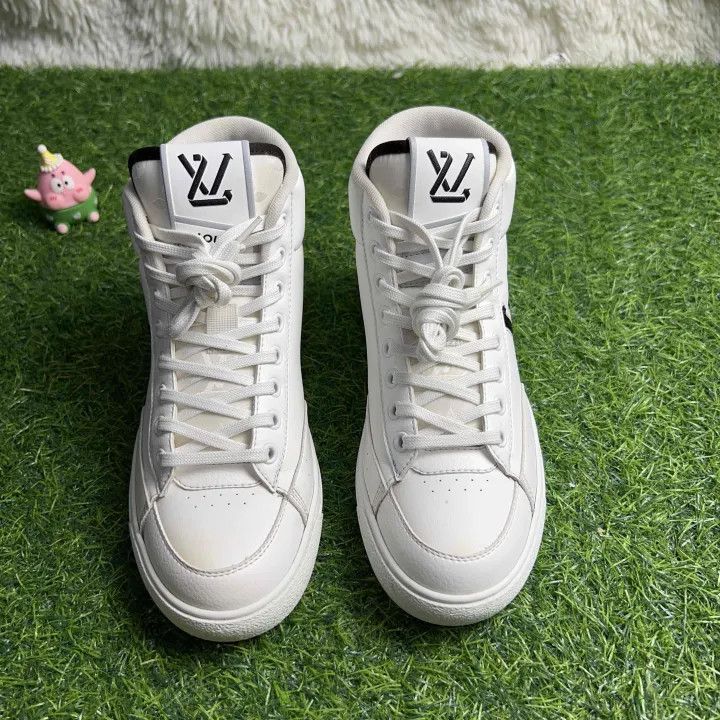 Louis Vuitton Louis Vuitton Charlie White High-Top Sneakers 0079 Size US 5 / IT 35 - 2 Thumbnail