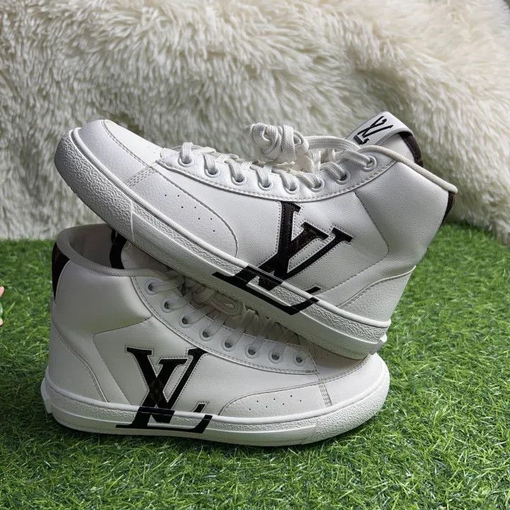 Louis Vuitton Louis Vuitton Charlie White High-Top Sneakers 0079 Size US 5 / IT 35 - 6 Thumbnail