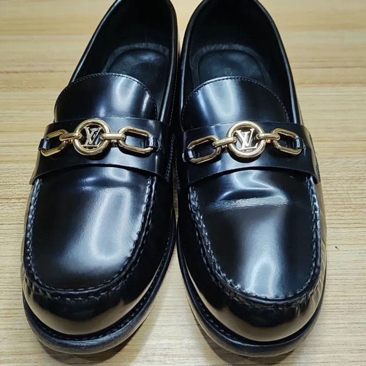 Louis Vuitton Louis Vuitton Simple Black Casual Loafers 0079 Size US 8 / IT 38 - 8 Thumbnail