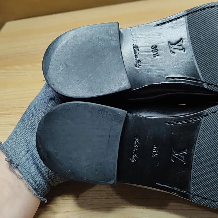 Louis Vuitton Louis Vuitton Simple Black Casual Loafers 0079 Size US 8 / IT 38 - 6 Thumbnail